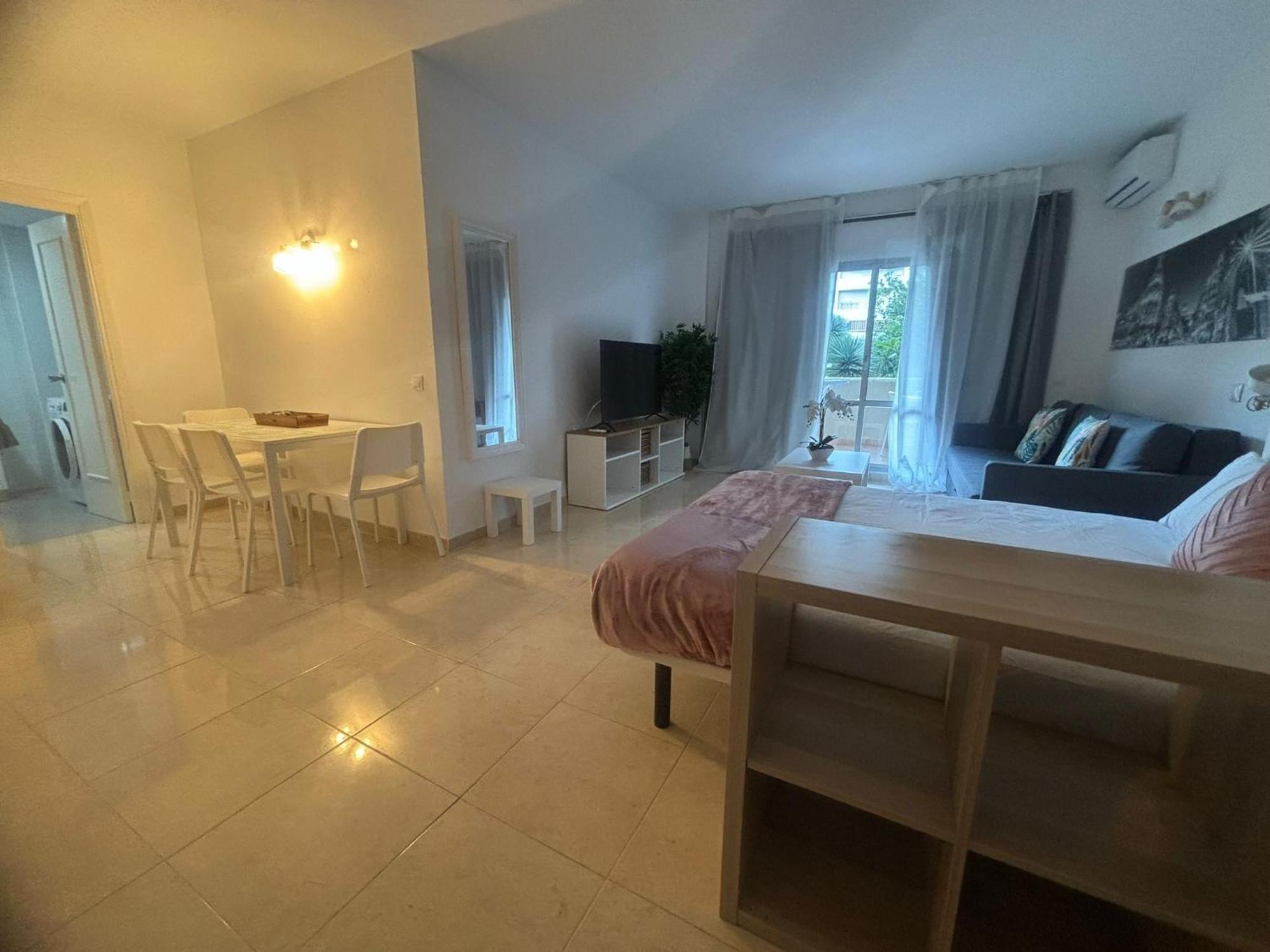 Apartamento Deluxe En Benalbeach By Benalnova *